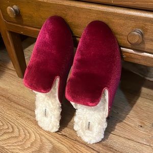 Brand New, Birdies Flats